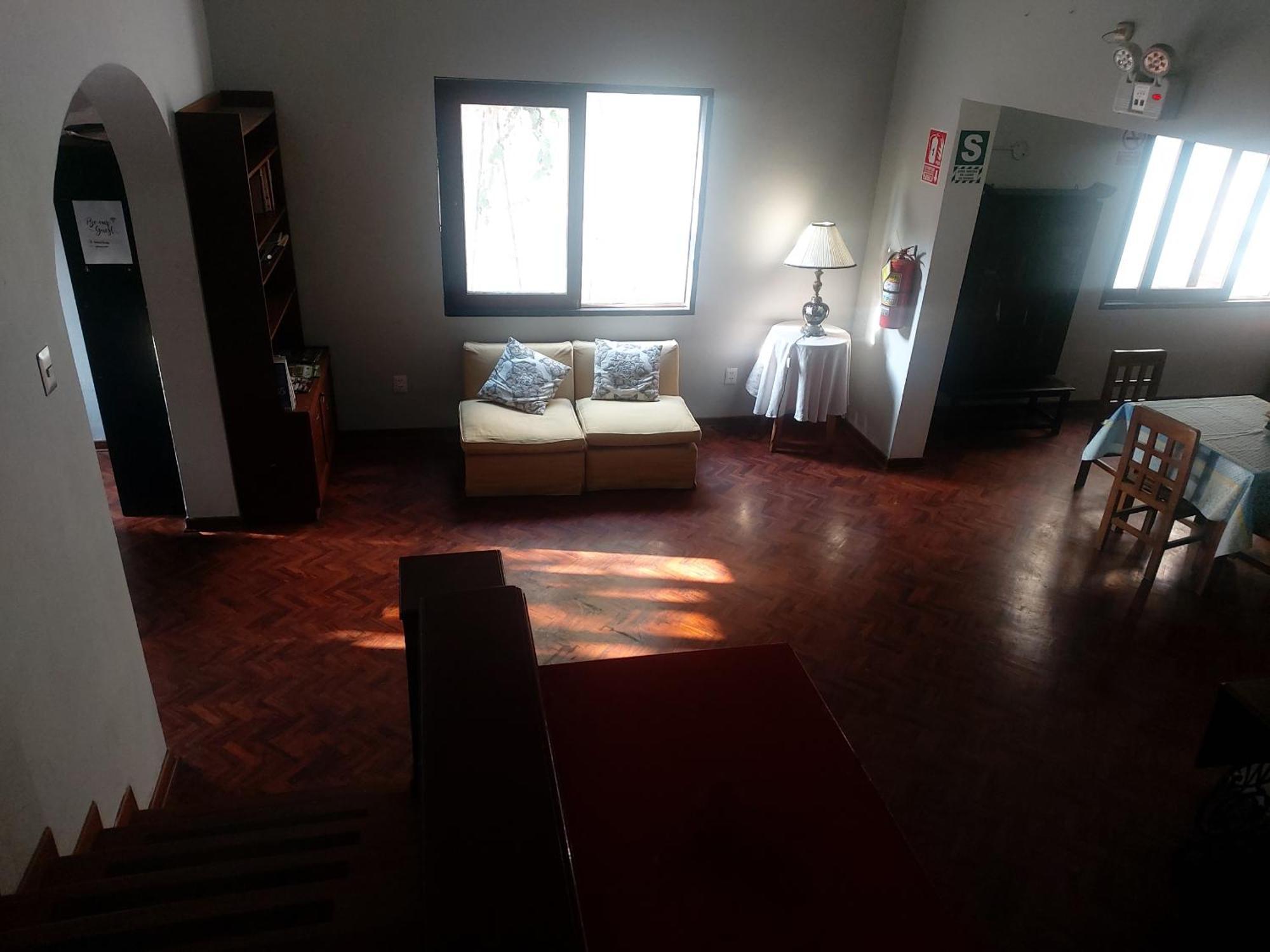 Global Family Backpackers Bed and breakfast Lima